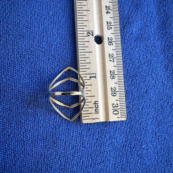 14k Gold Geometric Ring - Picture 6 of 10